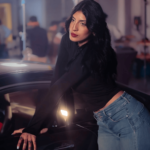 M488, female model