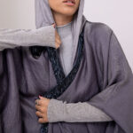 M341, Abayas